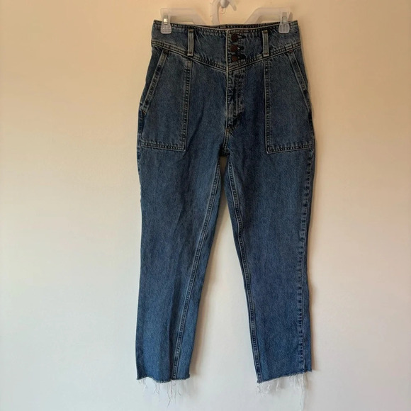 Abercrombie and Fitch High Rise 90s Mom Jeans Straight Leg Distressed Frayed Hem - Picture 1 of 11